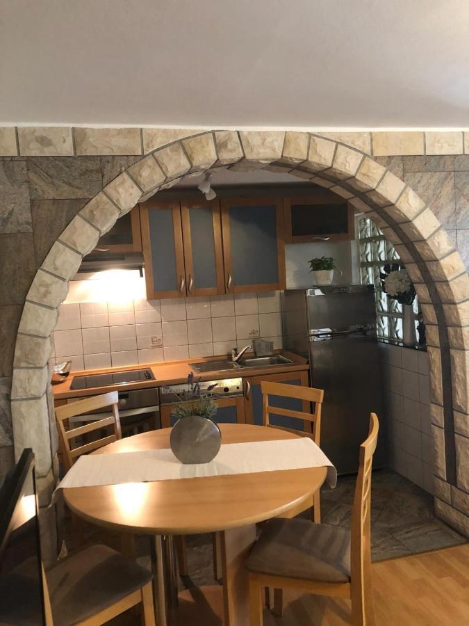 סנג' Apartments Barbara מראה חיצוני תמונה