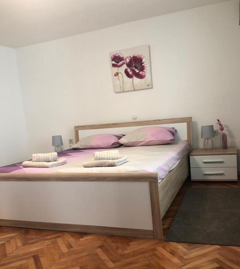 סנג' Apartments Barbara מראה חיצוני תמונה