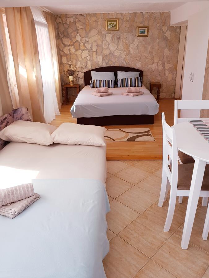 סנג' Apartments Barbara מראה חיצוני תמונה